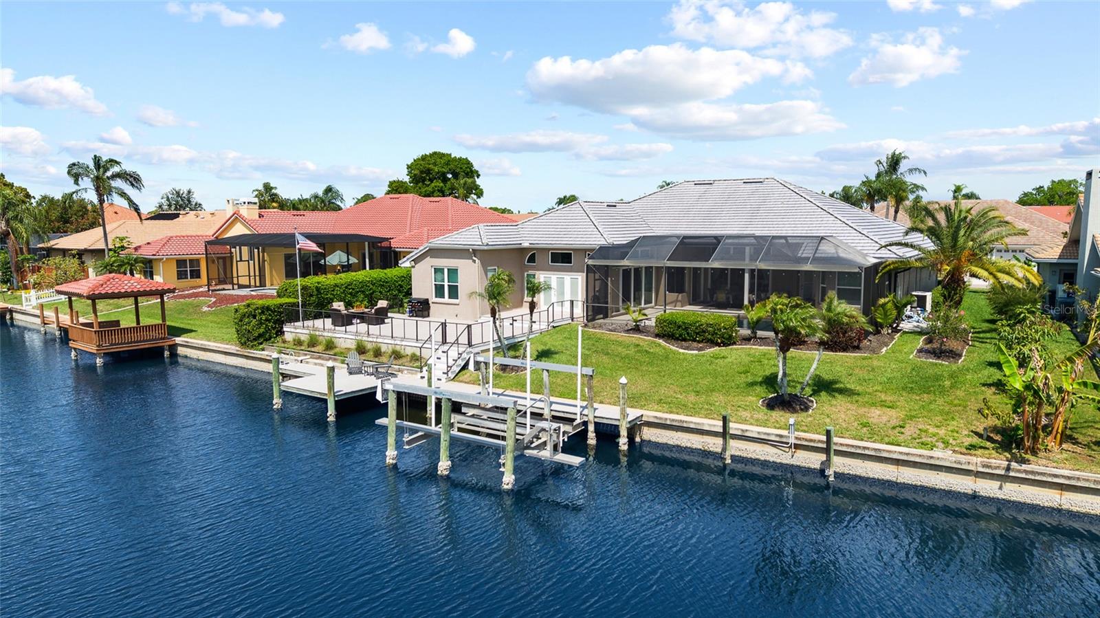 BAYPORT VILLAGE - Residential