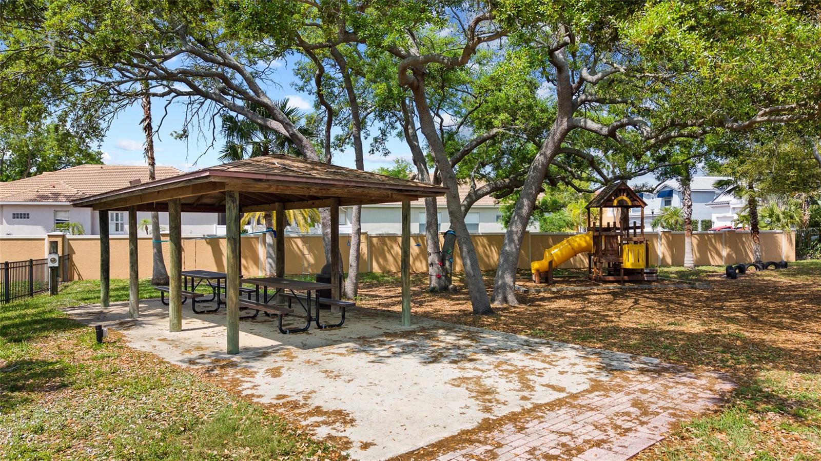 BAYPORT VILLAGE - Residential