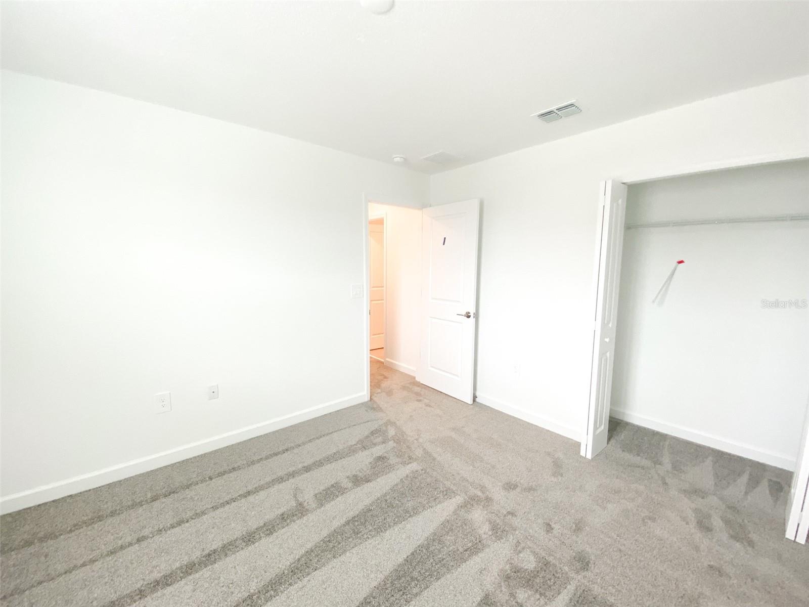HANOVER LAKES PH 1 - Residential Lease