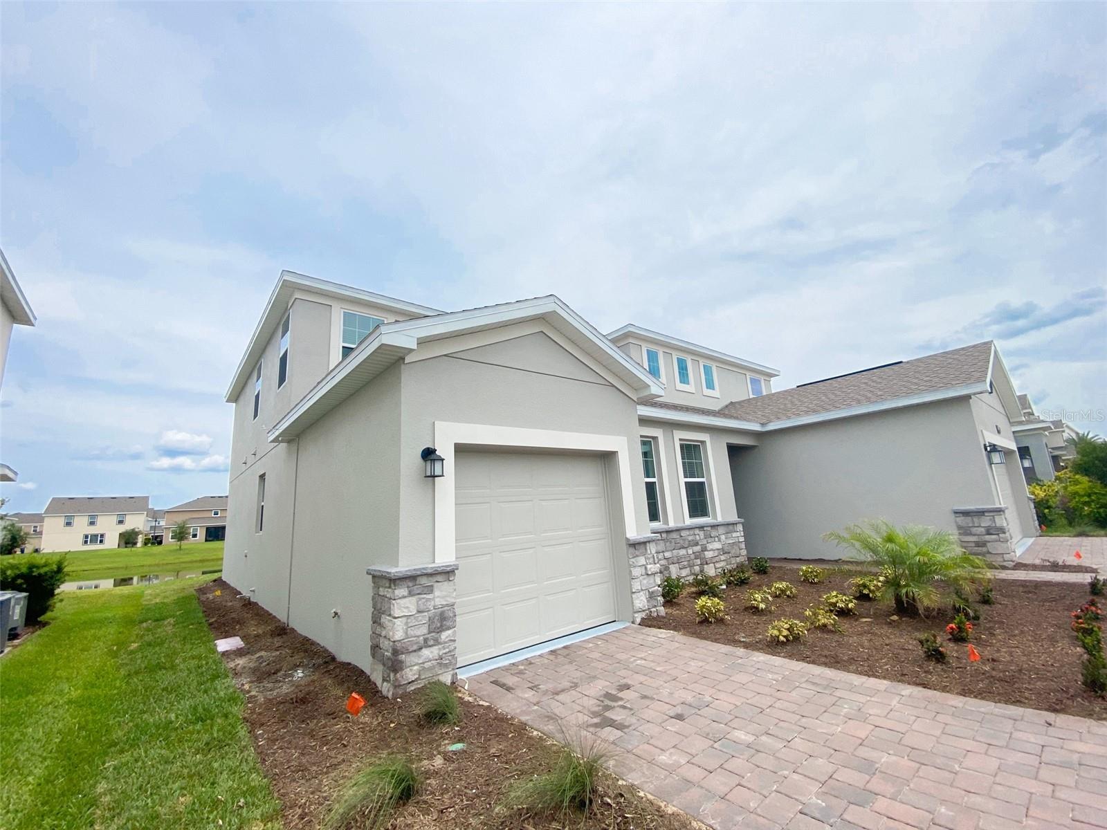 HANOVER LAKES PH 1 - Residential Lease
