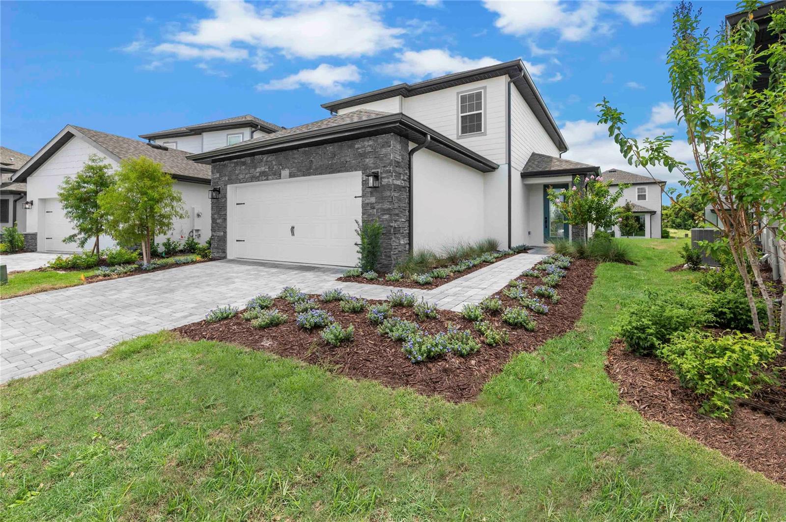 7668 SOMERSWORTH DRIVE