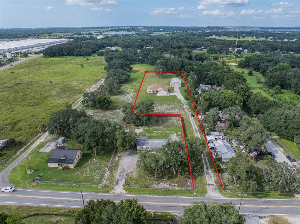 Photo of 674 Old Dixie Highway, Auburndale, FL 33823 (MLS # P4939939)
