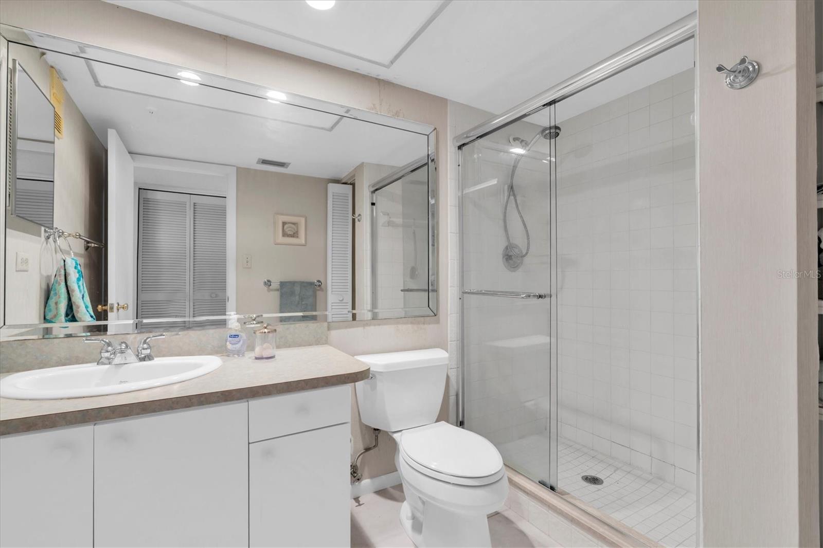 OCEAN SANDS ONE CONDO - Residential Lease