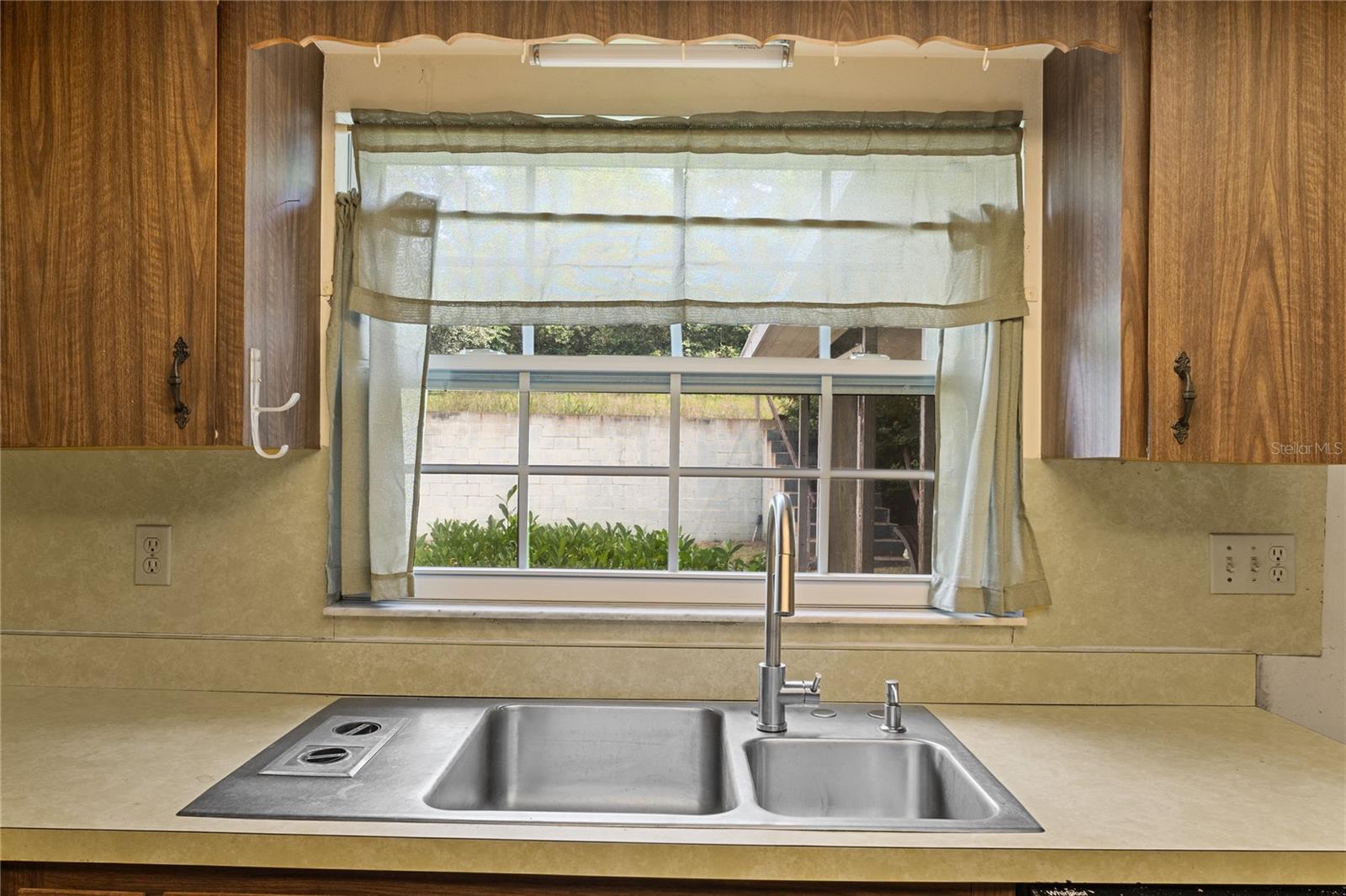 WAVERLY - Residential