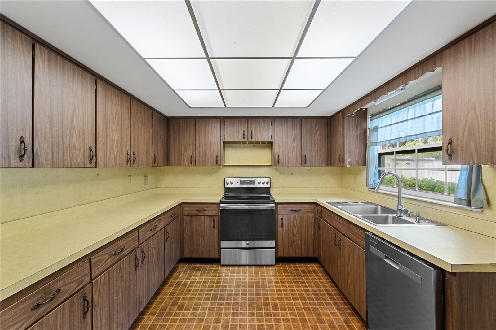 WAVERLY - Residential