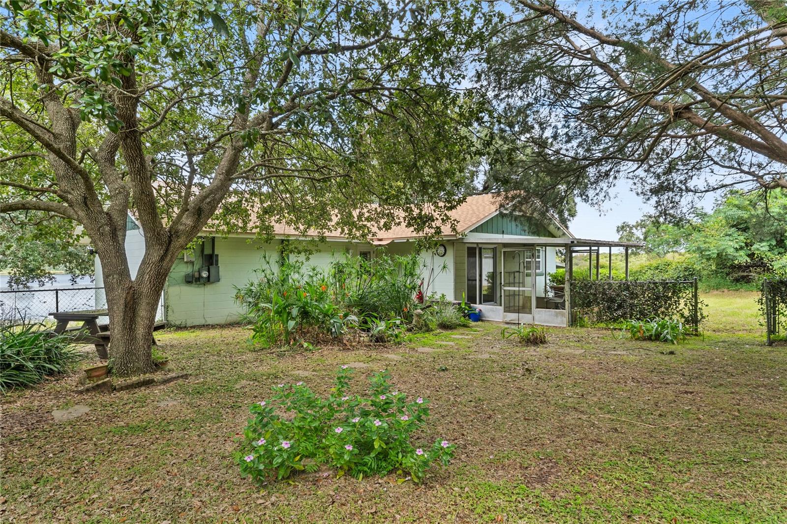 WAVERLY - Residential