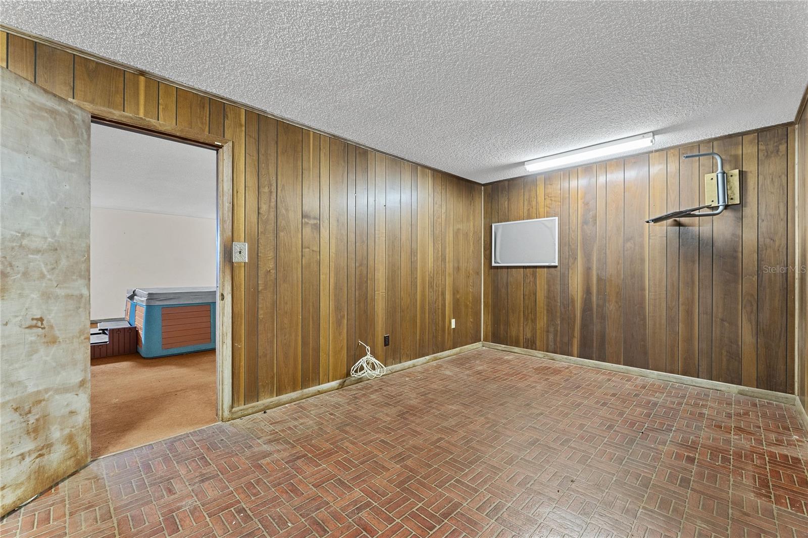 WAVERLY - Residential