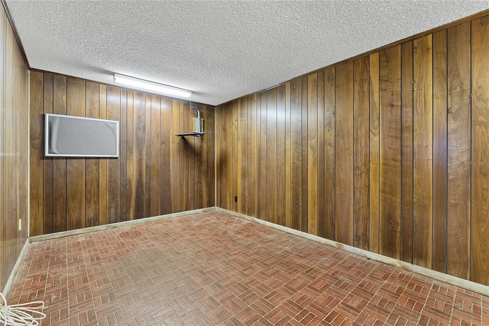 WAVERLY - Residential