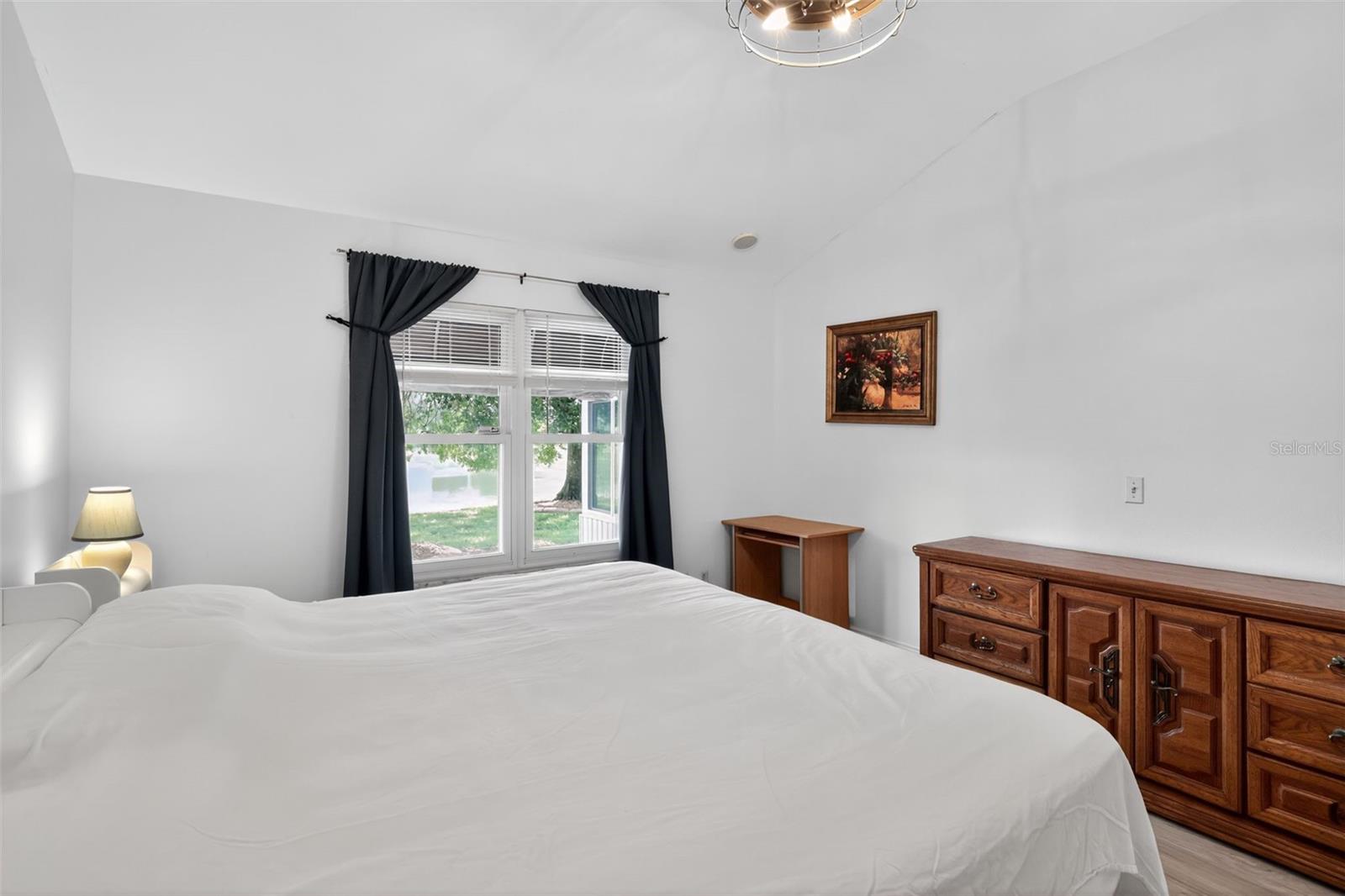 LADY LAKE ORANGE BLOSSOM GARDENS UNIT 18 - Residential