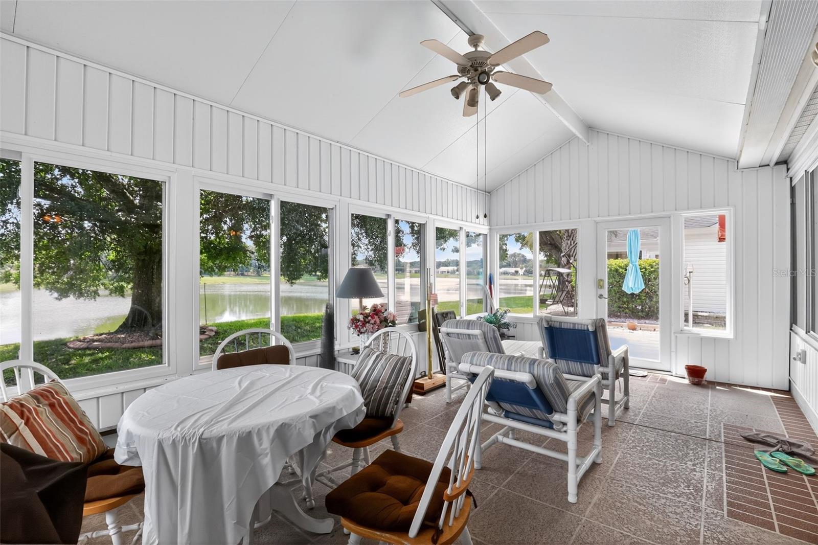 LADY LAKE ORANGE BLOSSOM GARDENS UNIT 18 - Residential