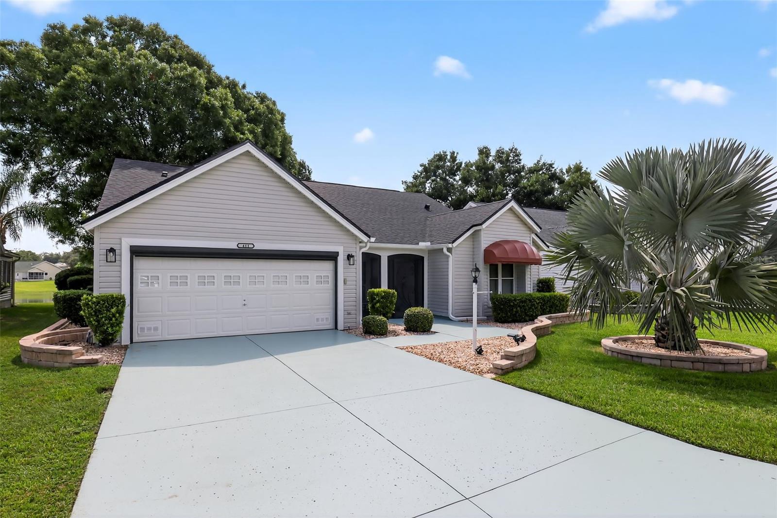 LADY LAKE ORANGE BLOSSOM GARDENS UNIT 18 - Residential