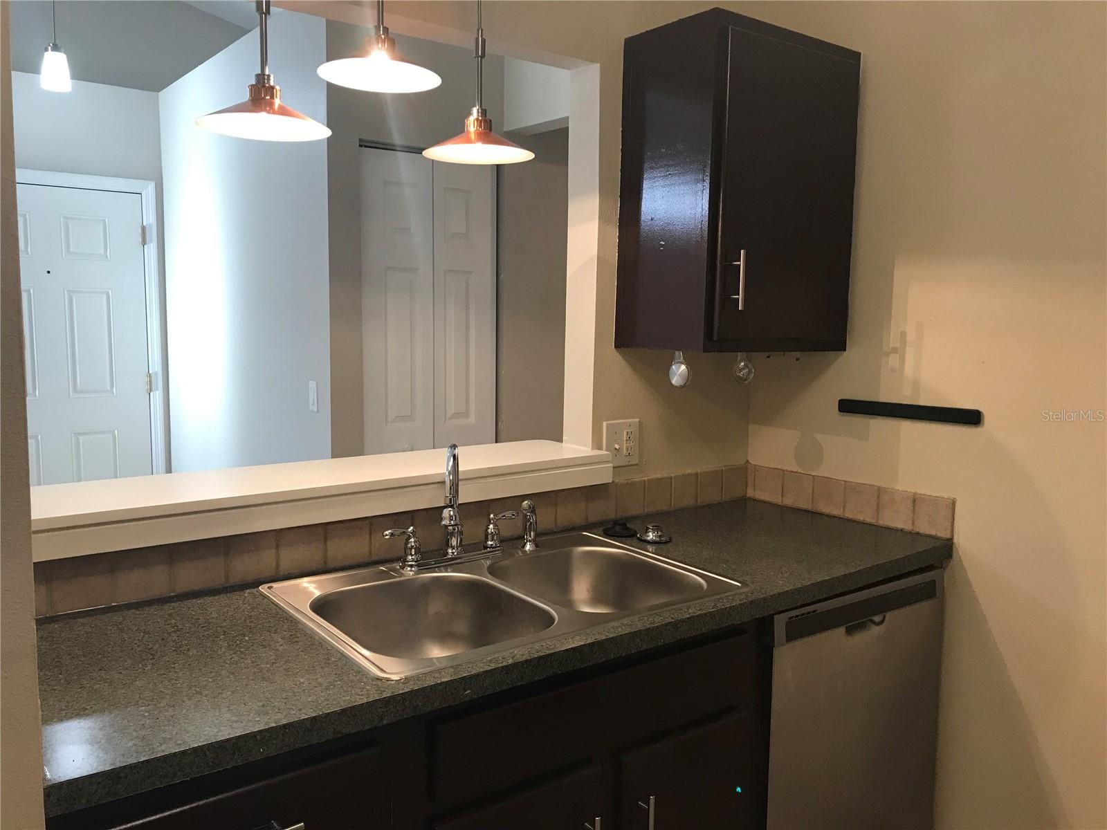 FAIRCREST I CONDO - Residential Lease