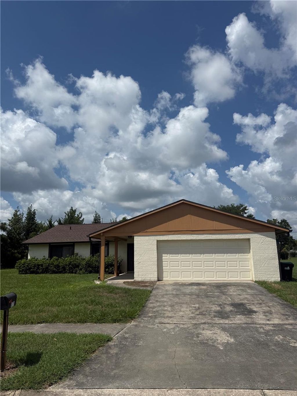 Photo of 10719 Lazy Lake Drive, Orlando, FL 32821 (MLS # O6419682)