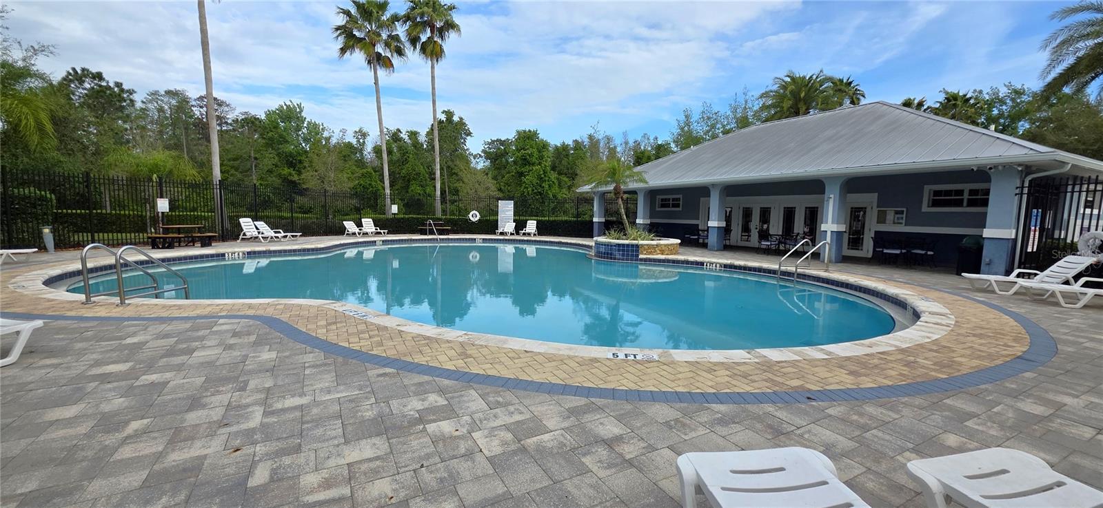 SUNCOAST LAKES PH 01 - Residential