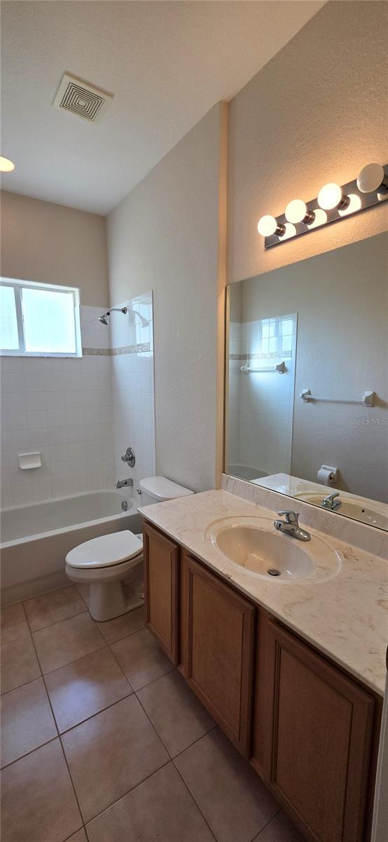 SUNCOAST LAKES PH 01 - Residential