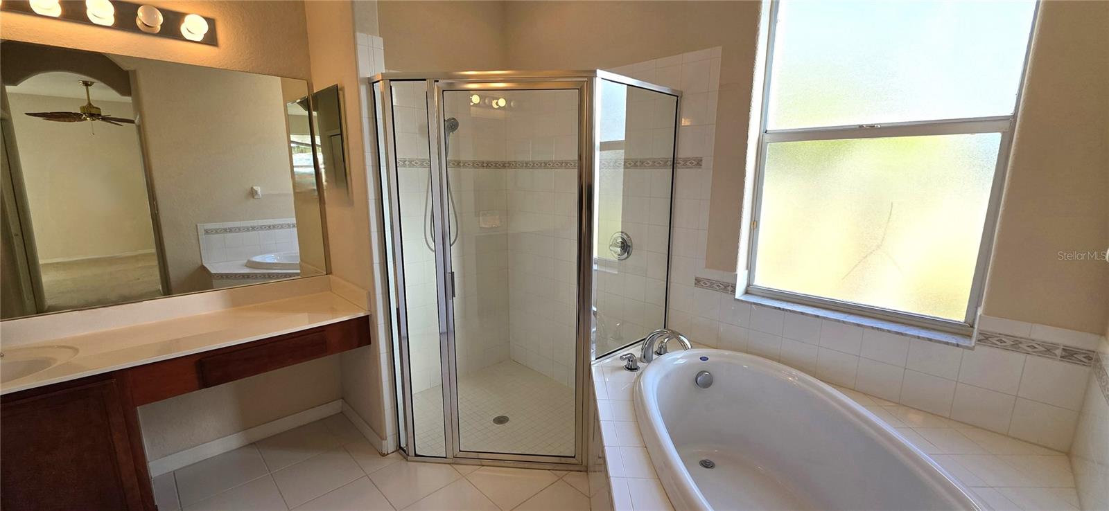 SUNCOAST LAKES PH 01 - Residential