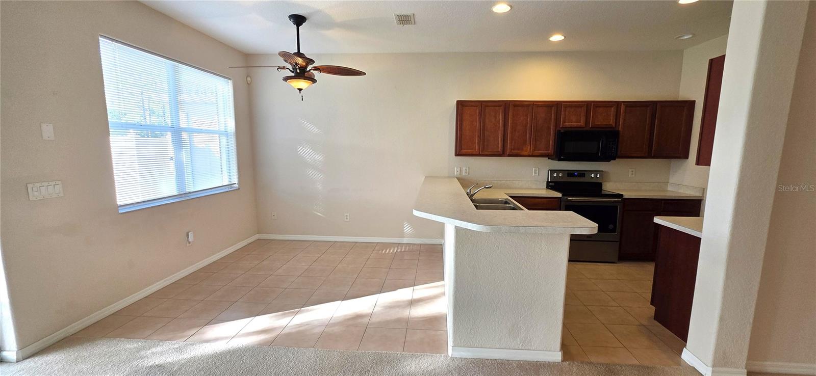 SUNCOAST LAKES PH 01 - Residential