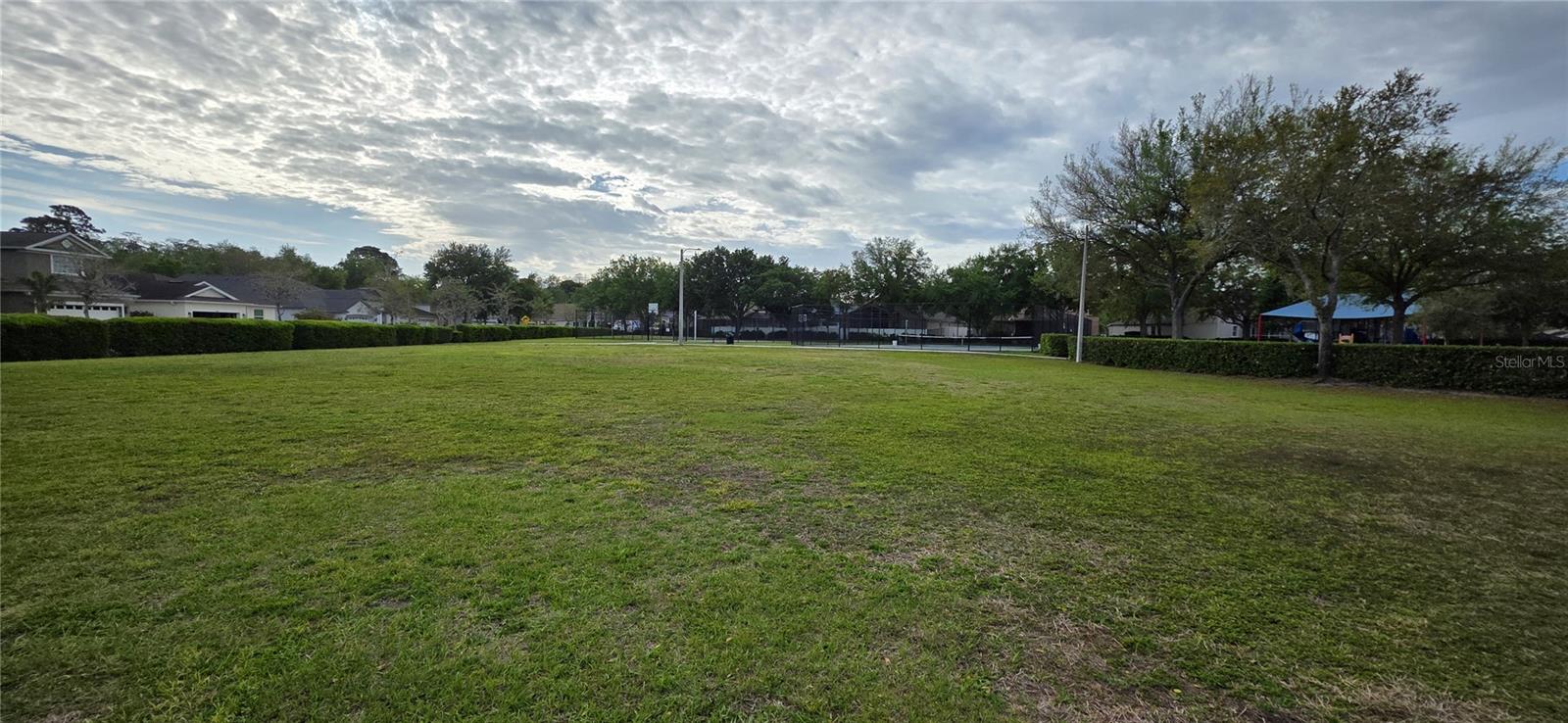 SUNCOAST LAKES PH 01 - Residential