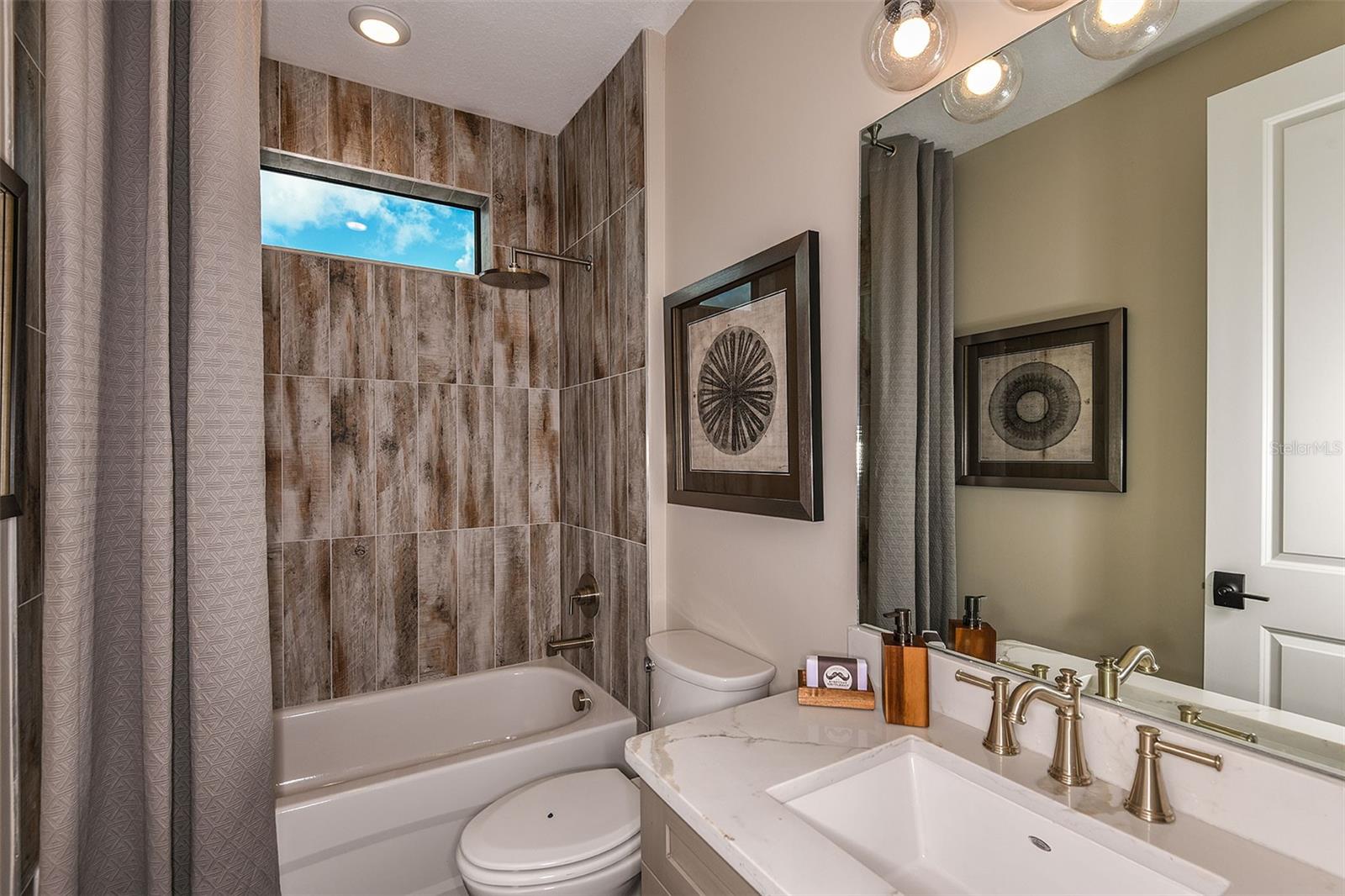 CRESSWIND LAKEWOOD RANCH - Residential