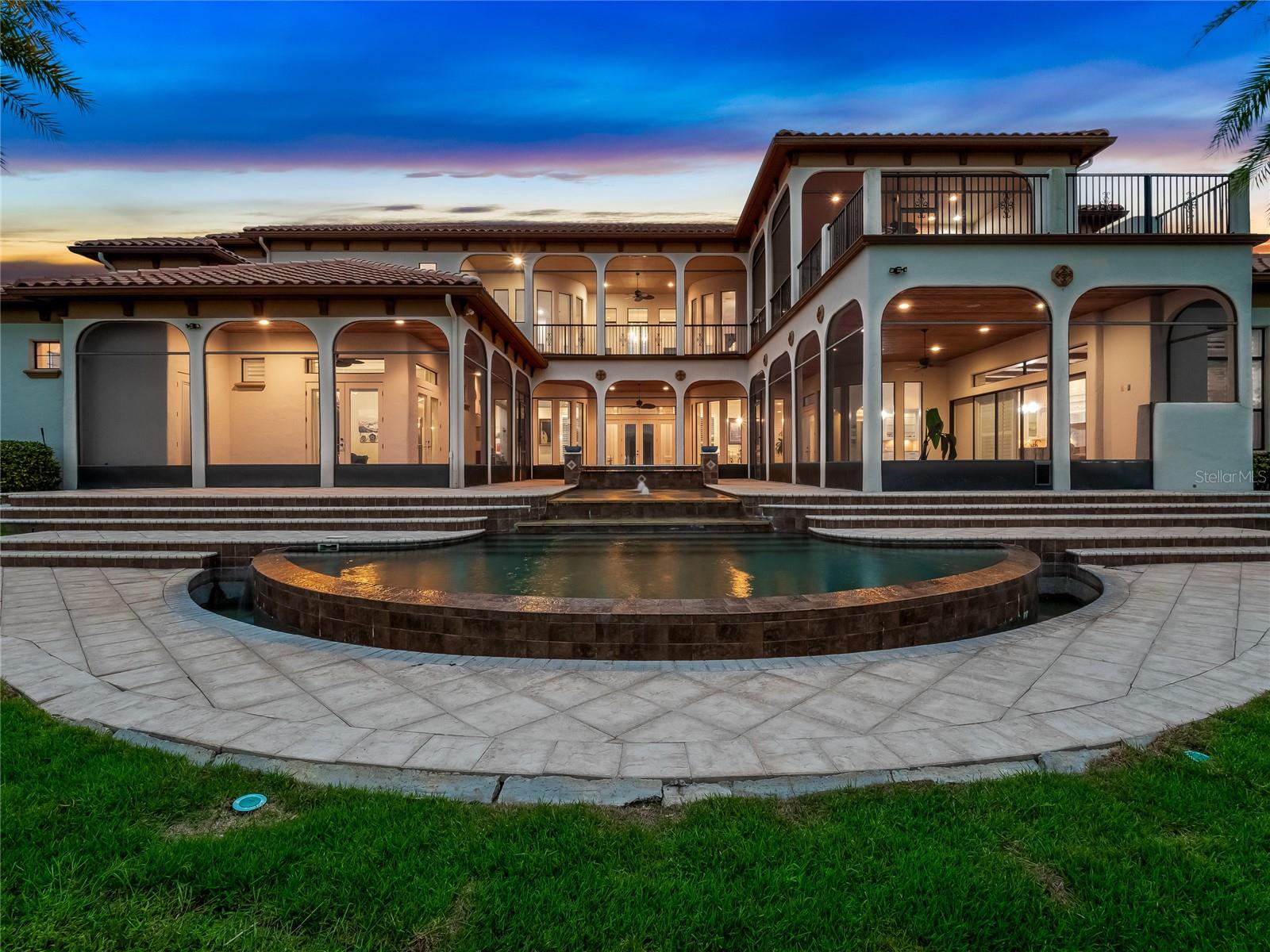 25602 GRANDVIEW POINTE