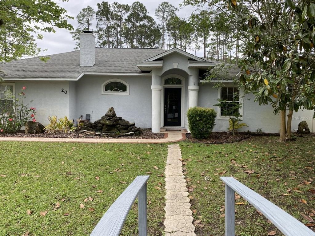 Photo of 20 Empress Lane, Palm Coast, FL 32164 (MLS # FC317865)