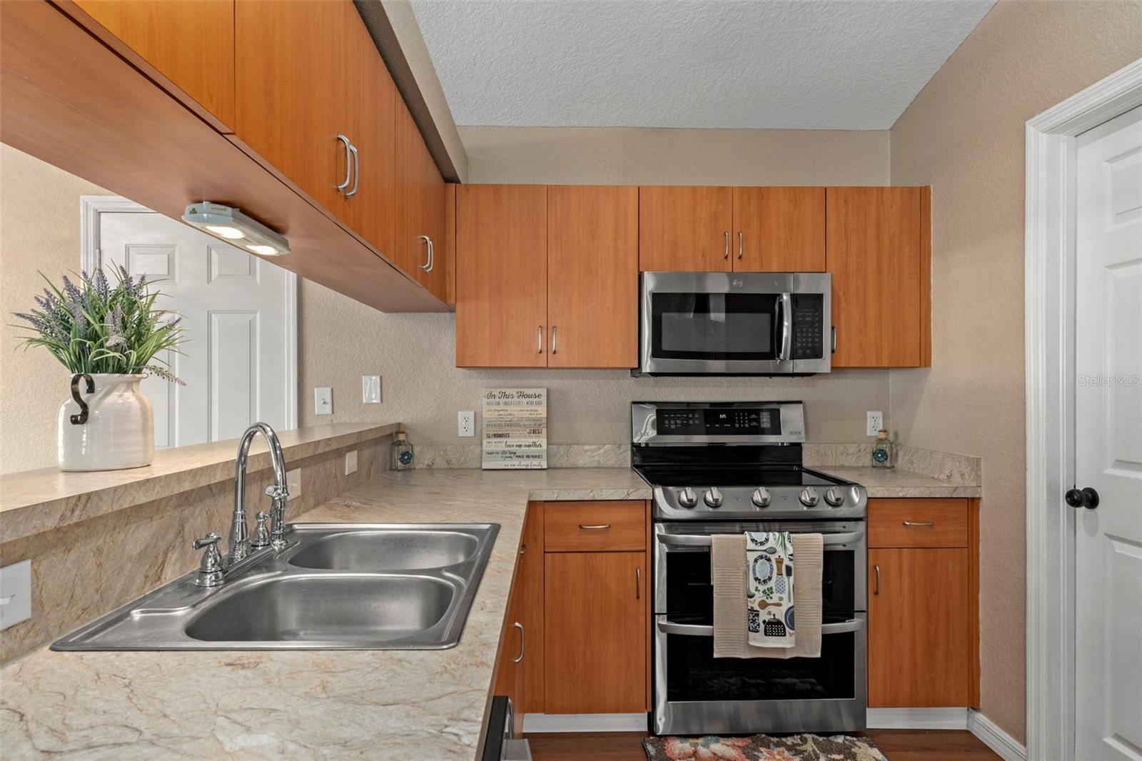 PANACOOCHEE RETREATS - Residential