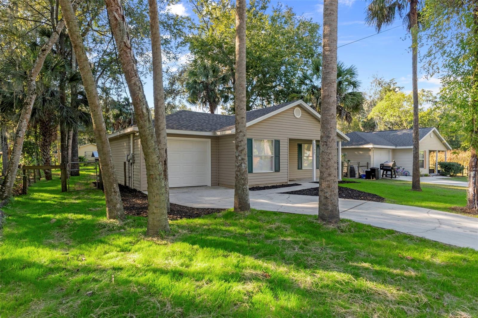 PANACOOCHEE RETREATS - Residential