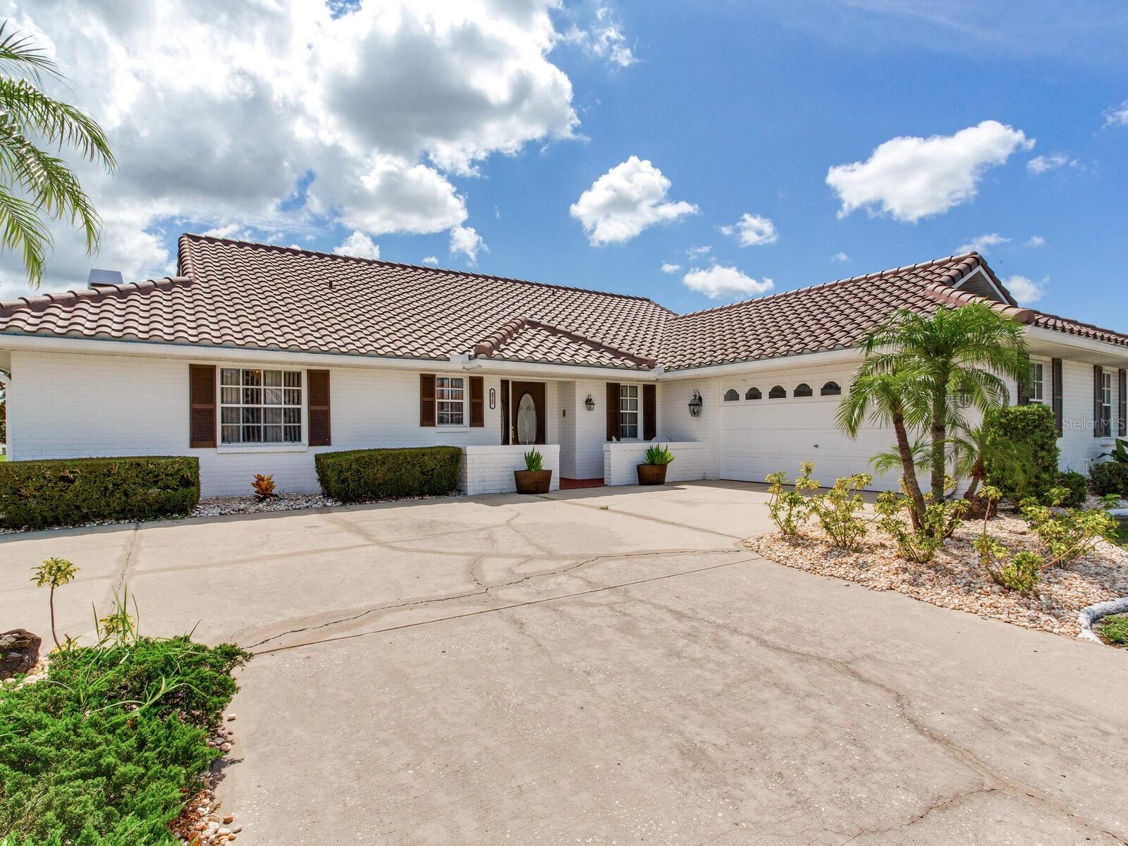 702 PLUMBROOK ROAD