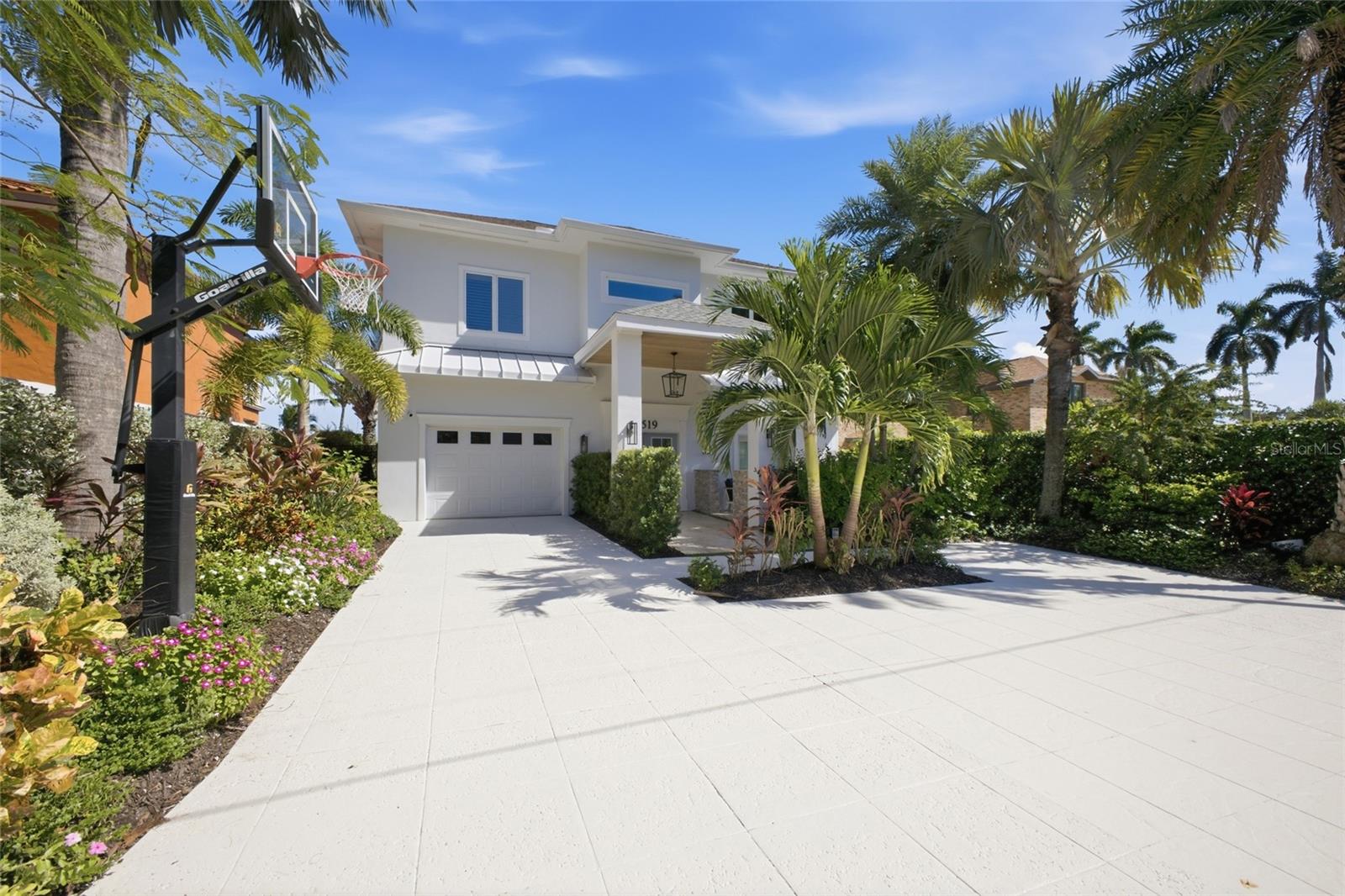 1519 RIVERVIEW LANE