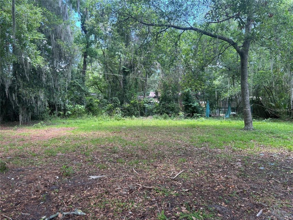 Photo of 1110 NW 39th Avenue, Gainesville, FL 32609 (MLS # GC534584)