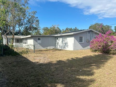 A home in SARASOTA