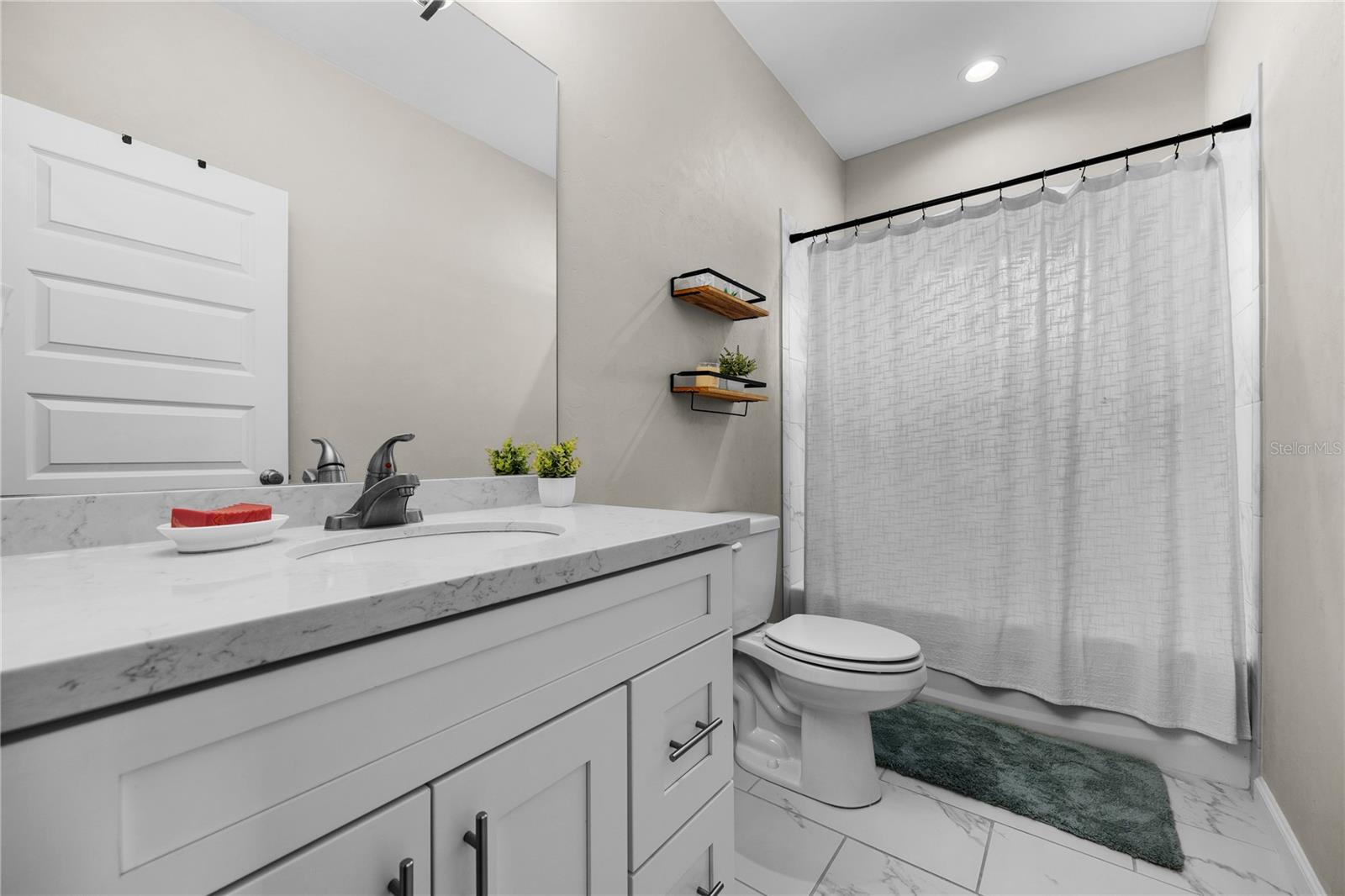 SOUTH POINTE PH II UNIT II A PB 36 PG 15 - Residential