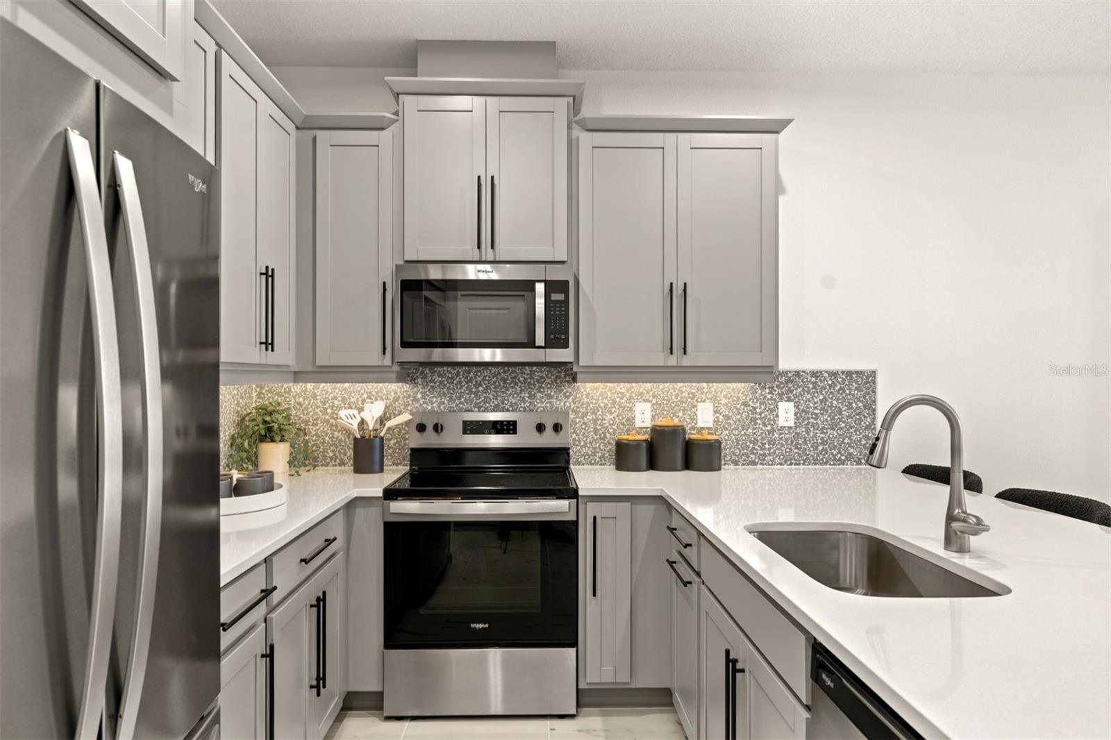 HICKORY GROVE - Residential