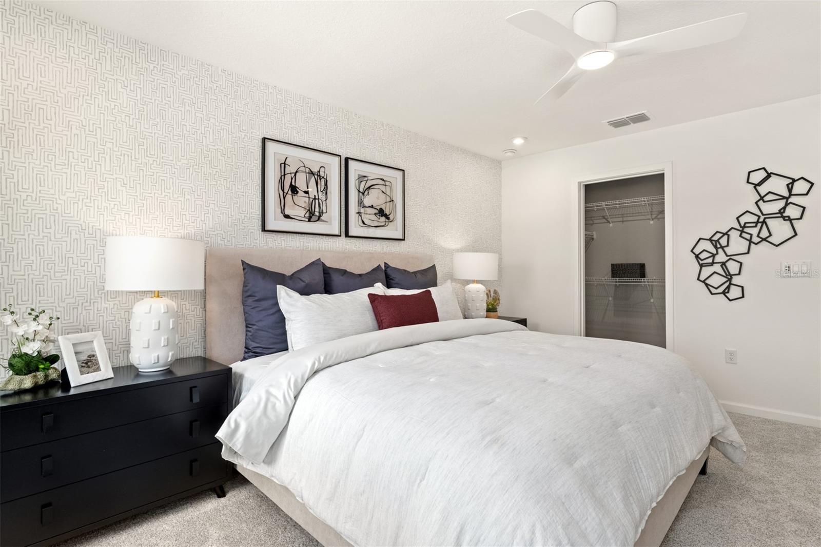 HICKORY GROVE - Residential