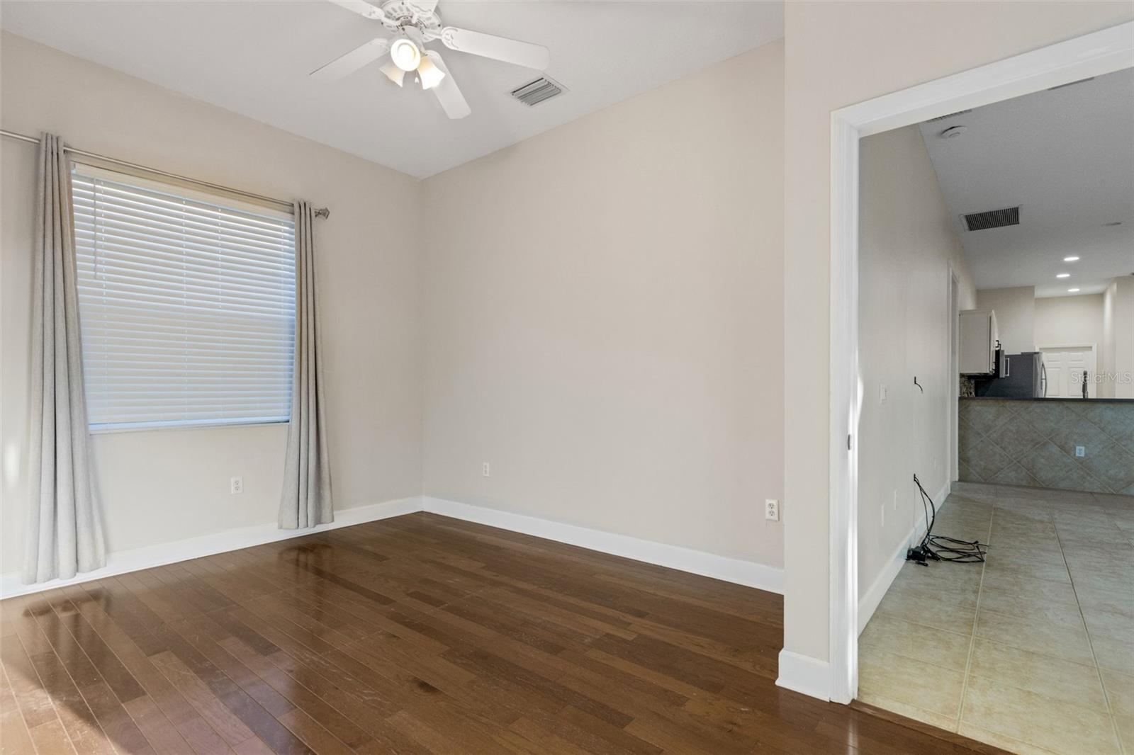 RIVERWALK VILLAGE CYPRESS BANKS SP EPB34/105 - Residential Lease