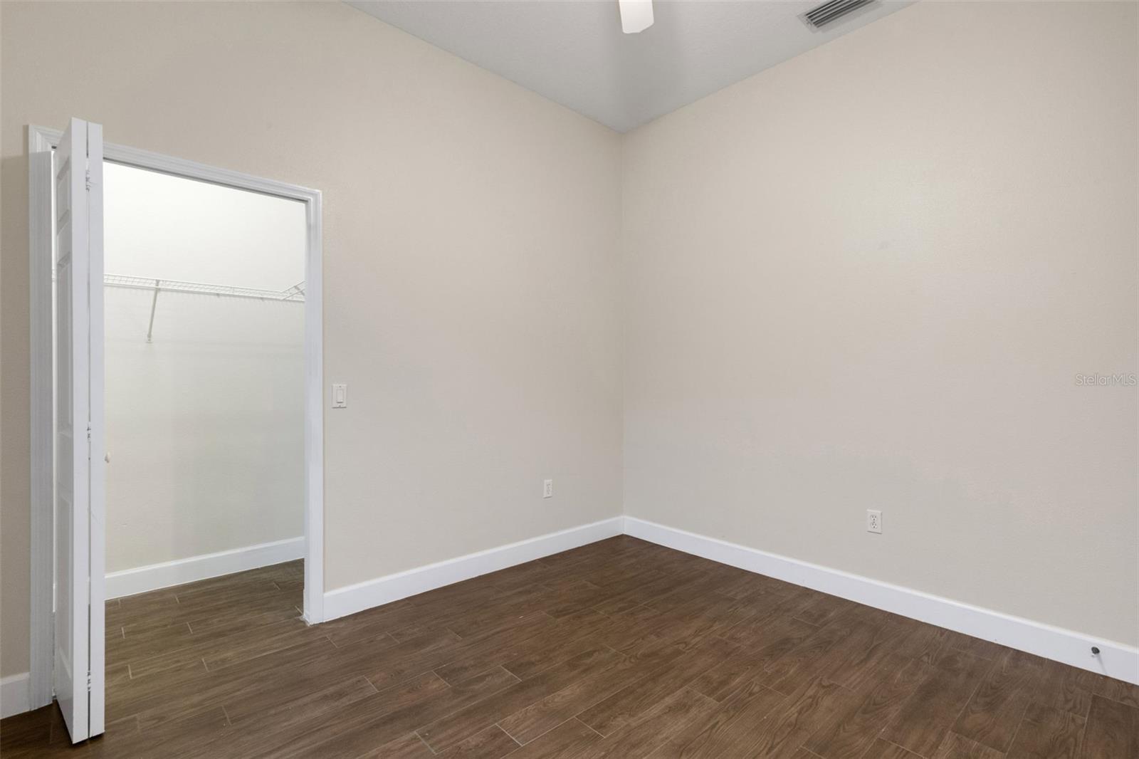 RIVERWALK VILLAGE CYPRESS BANKS SP EPB34/105 - Residential Lease