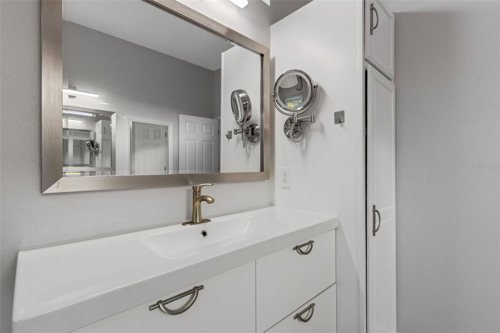 RIVERWALK VILLAGE CYPRESS BANKS SP EPB34/105 - Residential Lease