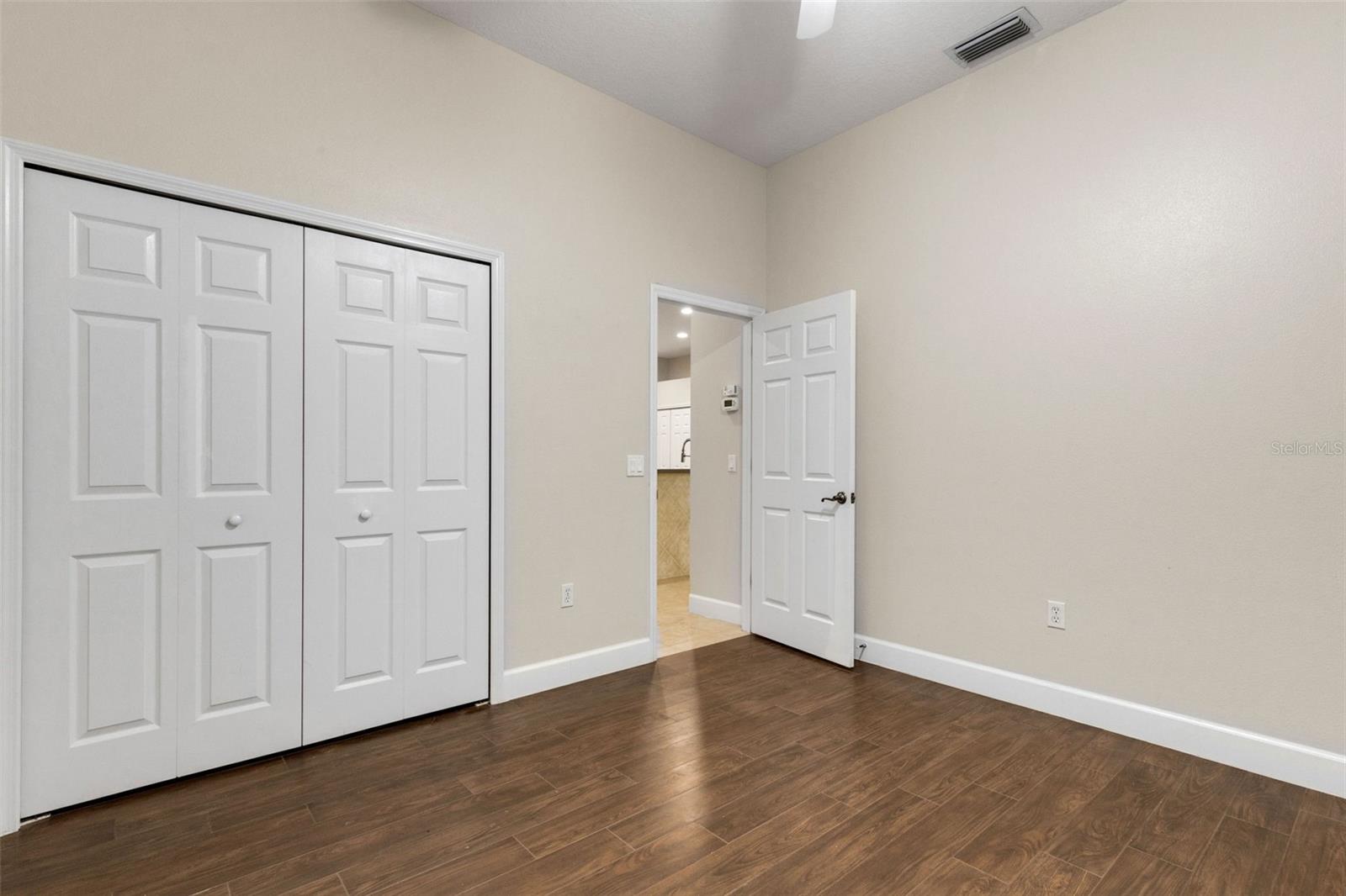 RIVERWALK VILLAGE CYPRESS BANKS SP EPB34/105 - Residential Lease