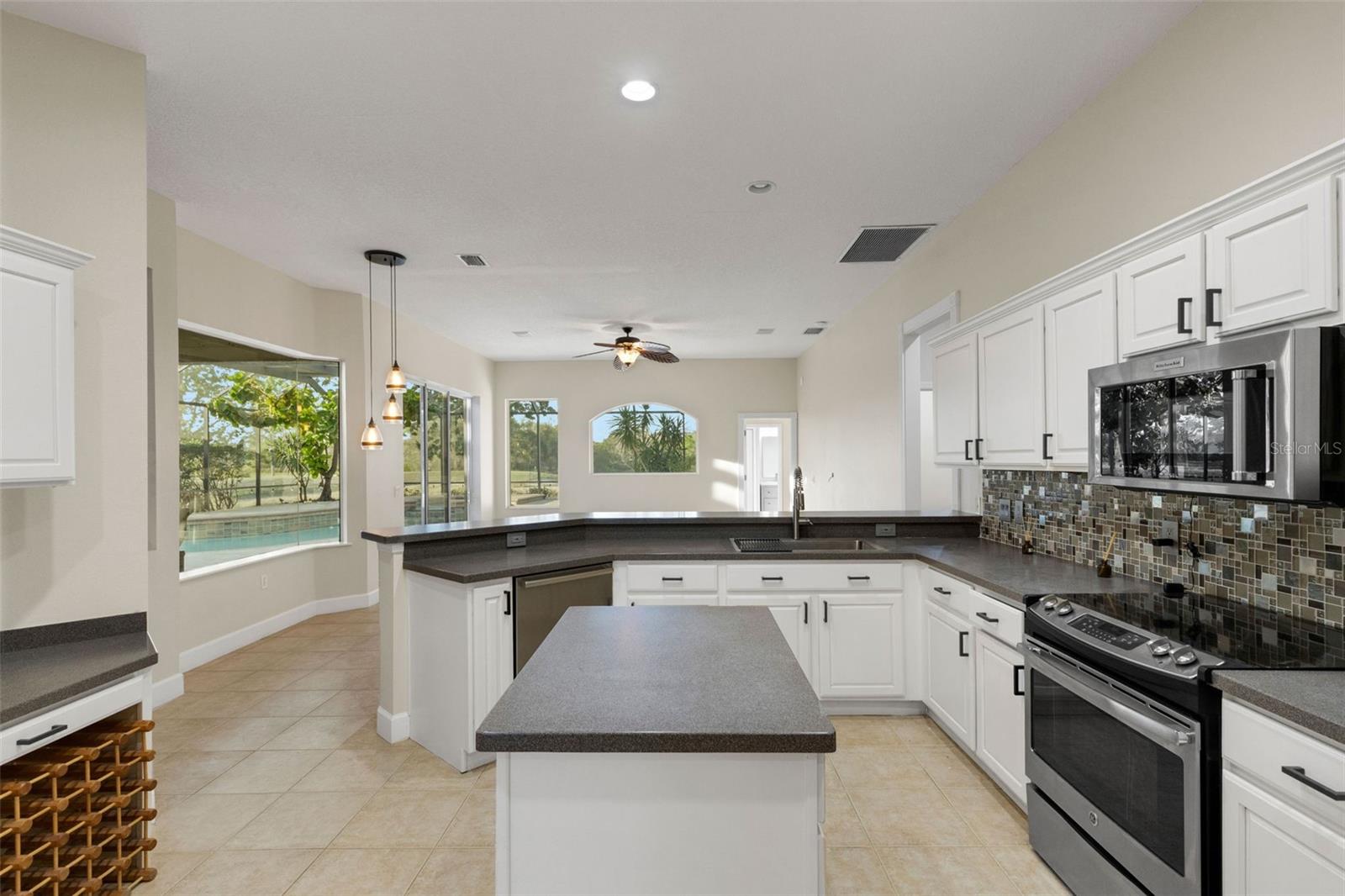 RIVERWALK VILLAGE CYPRESS BANKS SP EPB34/105 - Residential Lease