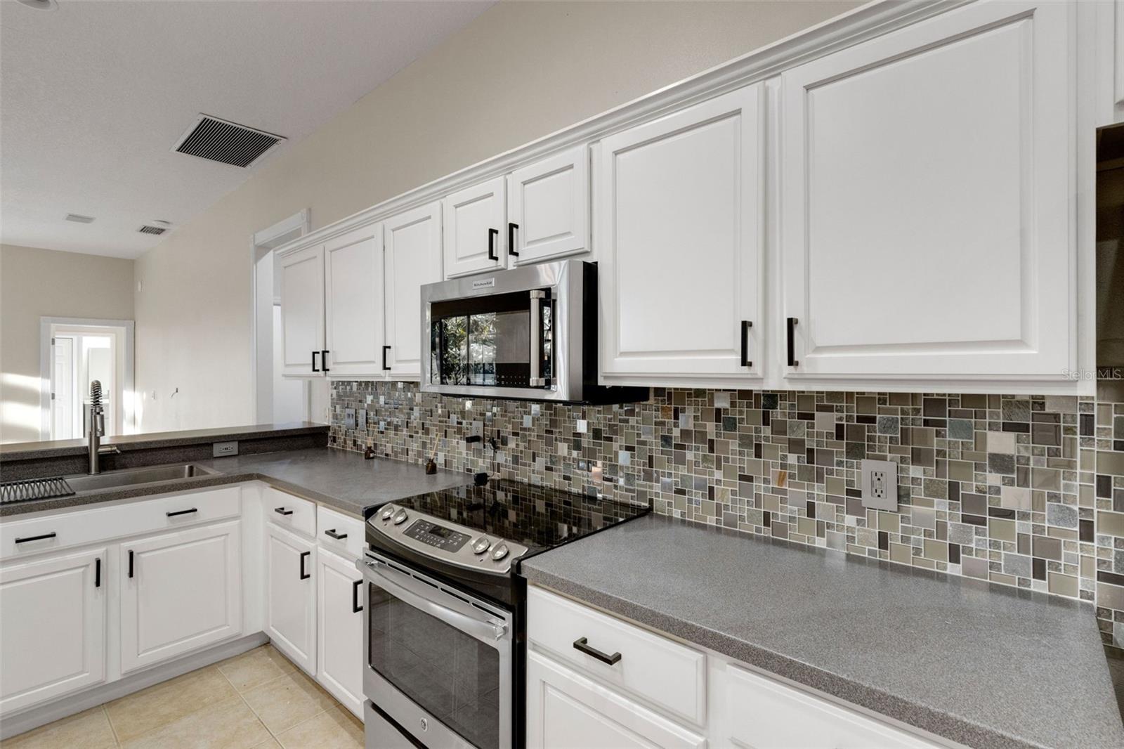 RIVERWALK VILLAGE CYPRESS BANKS SP EPB34/105 - Residential Lease