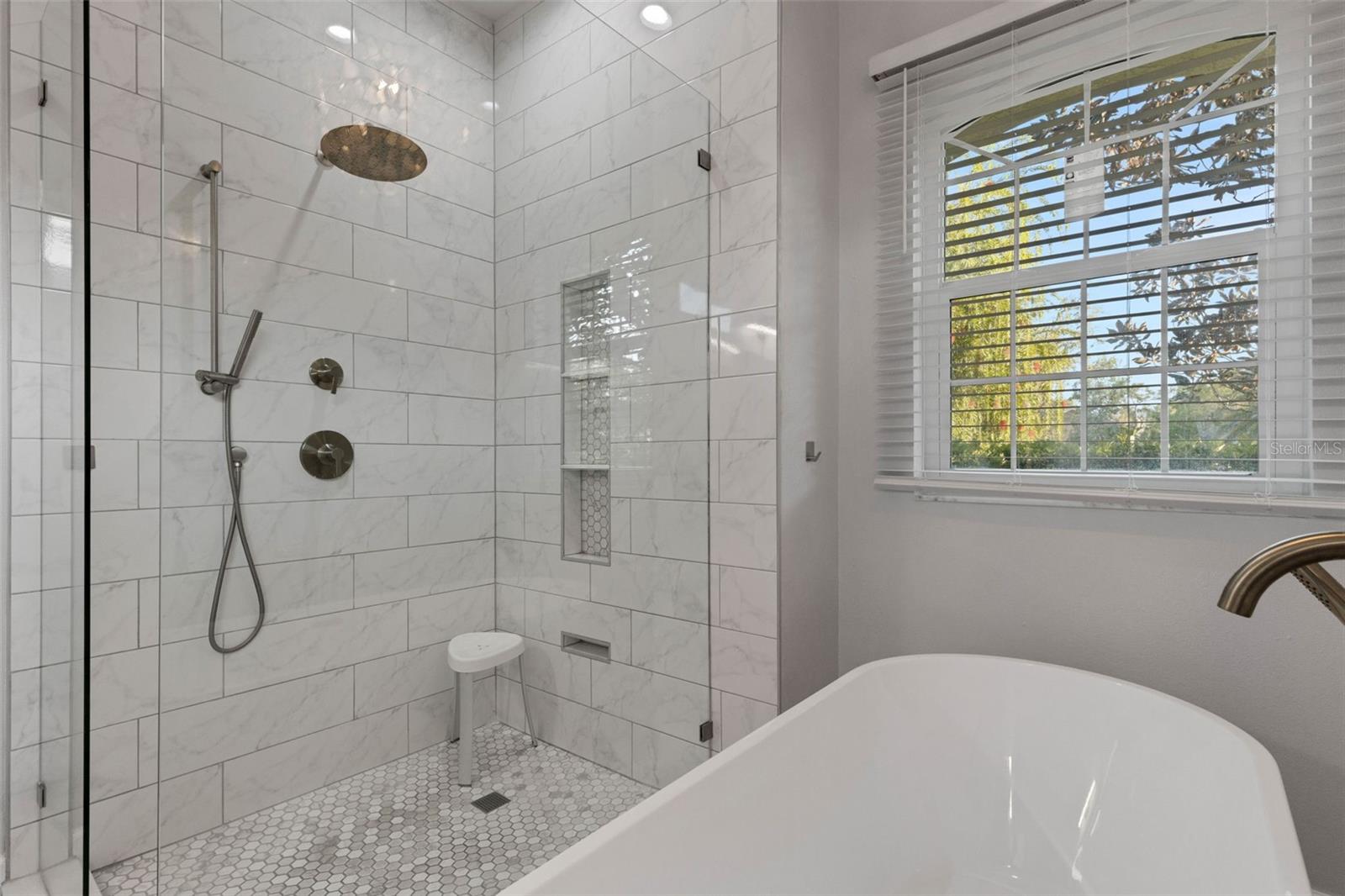 RIVERWALK VILLAGE CYPRESS BANKS SP EPB34/105 - Residential Lease