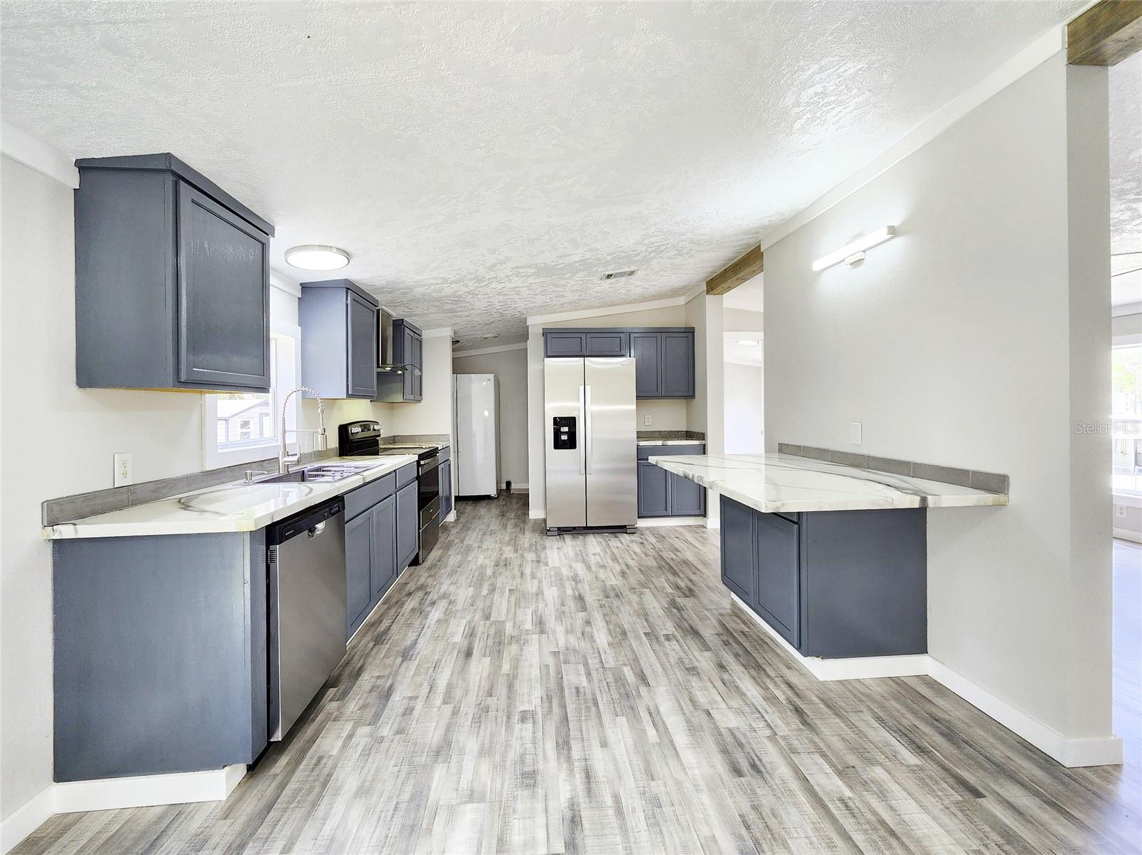 HILLTOP - Residential