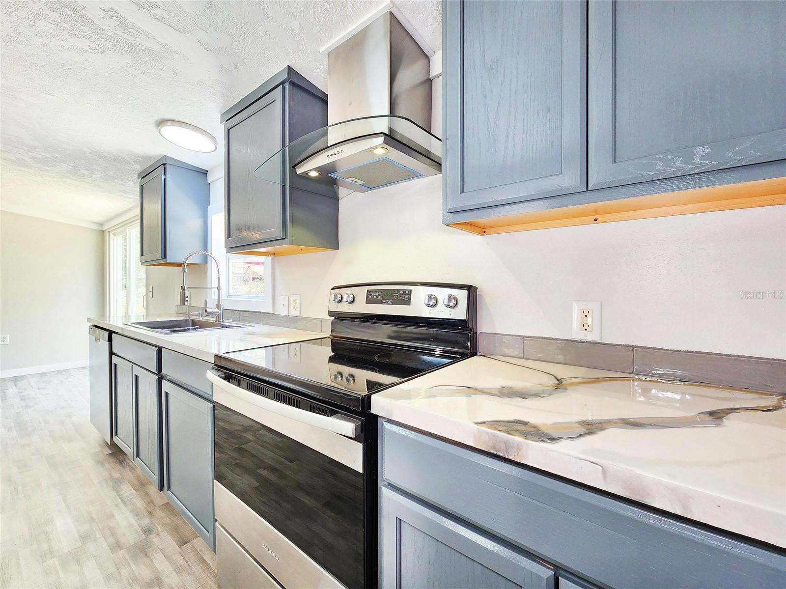 HILLTOP - Residential