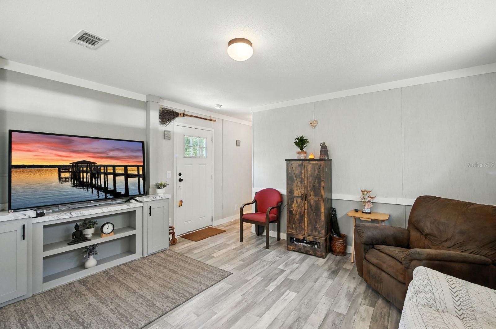 INTERLACHEN LAKES ESTATES - Residential