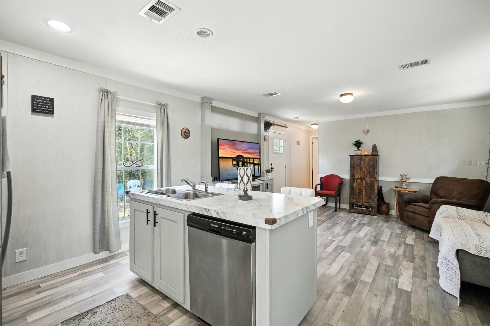 INTERLACHEN LAKES ESTATES - Residential