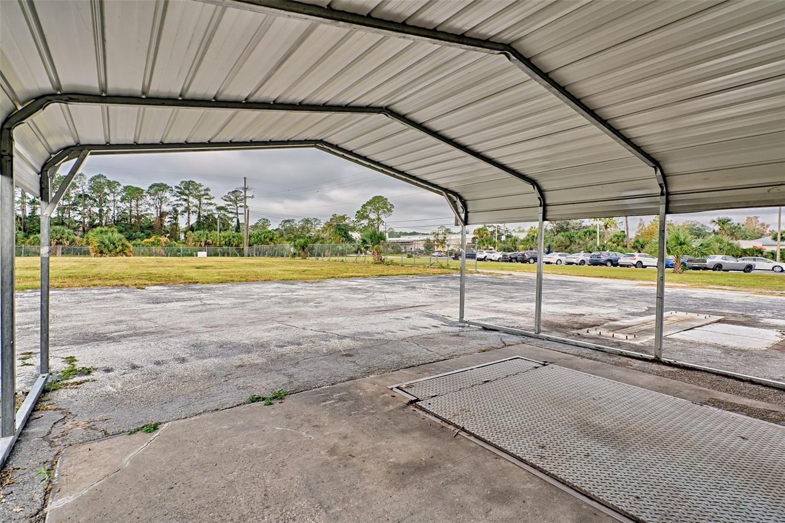 GAINESVILLE INDUST PARK - Commercial Lease