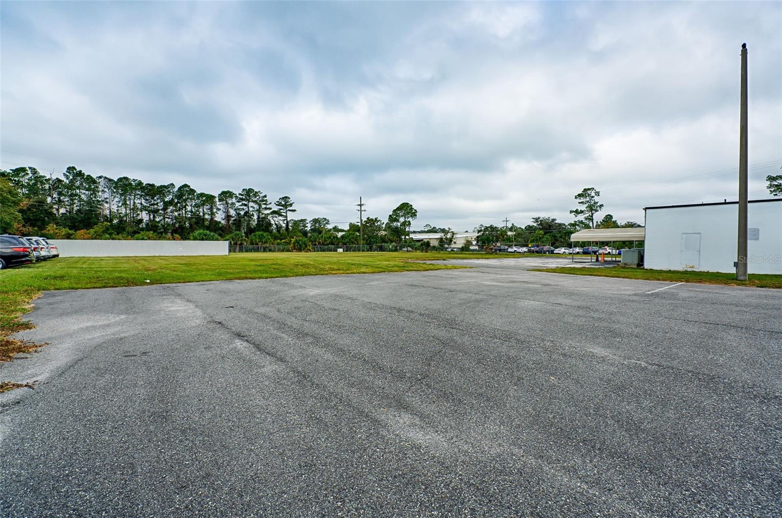GAINESVILLE INDUST PARK - Commercial Lease