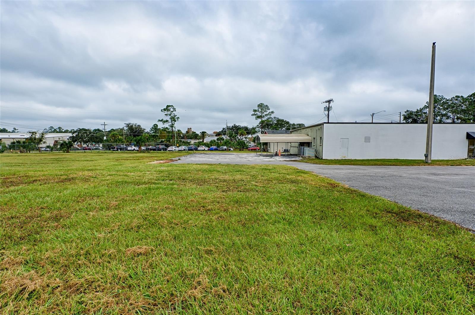 GAINESVILLE INDUST PARK - Commercial Lease