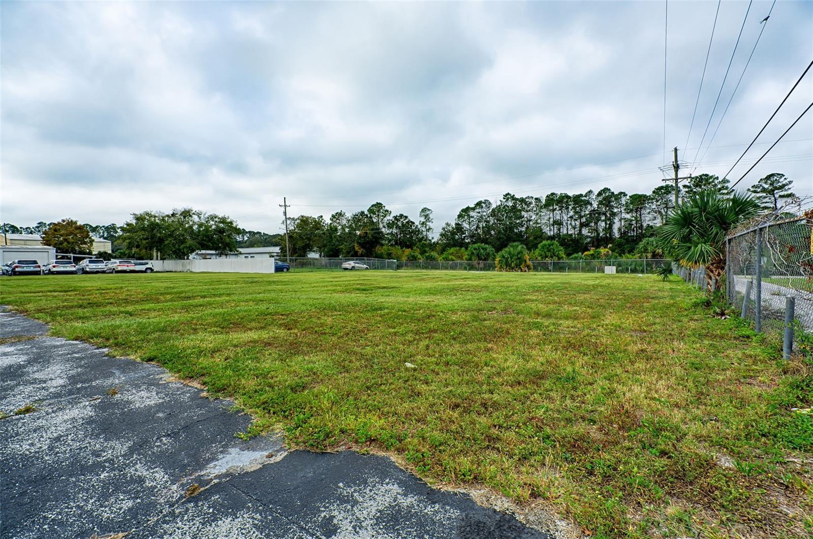 GAINESVILLE INDUST PARK - Commercial Lease