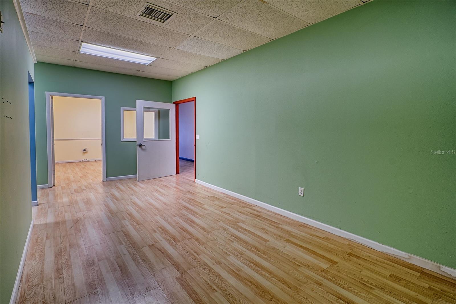 GAINESVILLE INDUST PARK - Commercial Lease